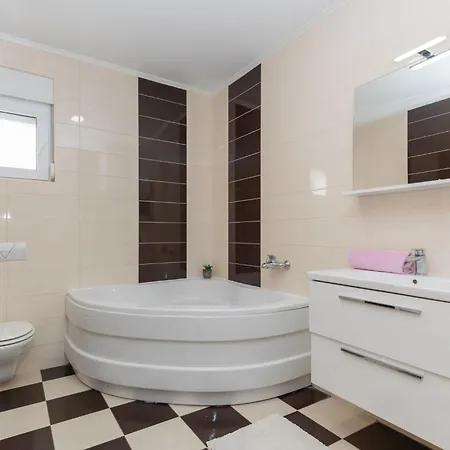 Ana By Interhome * Donji Proložac